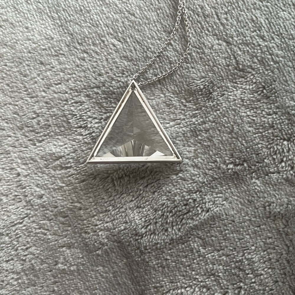 Crystal Triangle (CLARITY) NECKLACE - SILVER - Picture 3 of 14